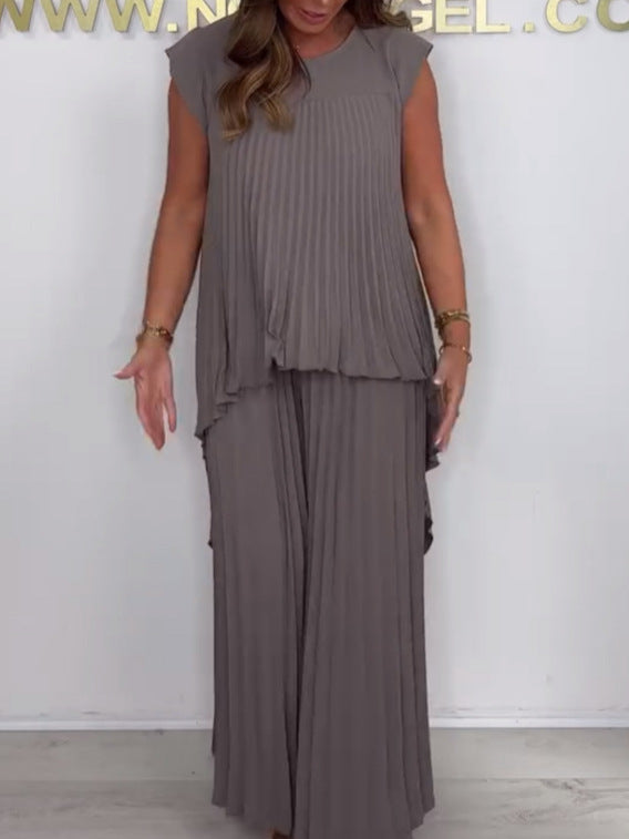 Ensemble haut midi irrégulier à manches courtes plissées et pantalon large à taille élastique