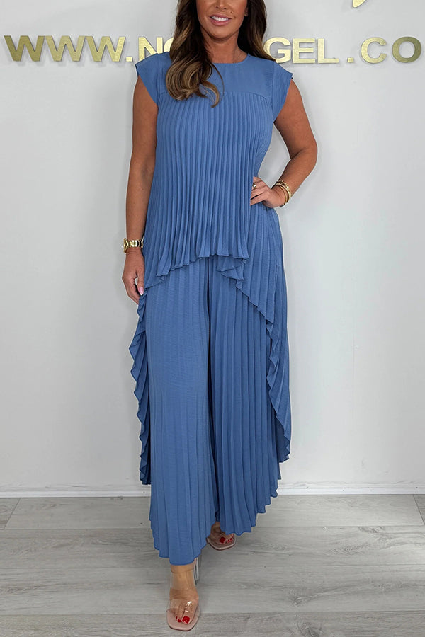 Ensemble haut midi irrégulier à manches courtes plissées et pantalon large à taille élastique