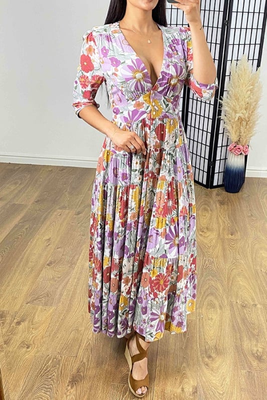 đ50 % de rĂ©duction sur les nouveaux produits d'automneđRobe longue dĂ©contractĂ©e Ă imprimĂ© floral et col en V avec ceinture