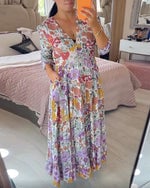 đ50 % de rĂ©duction sur les nouveaux produits d'automneđRobe longue dĂ©contractĂ©e Ă imprimĂ© floral et col en V avec ceinture