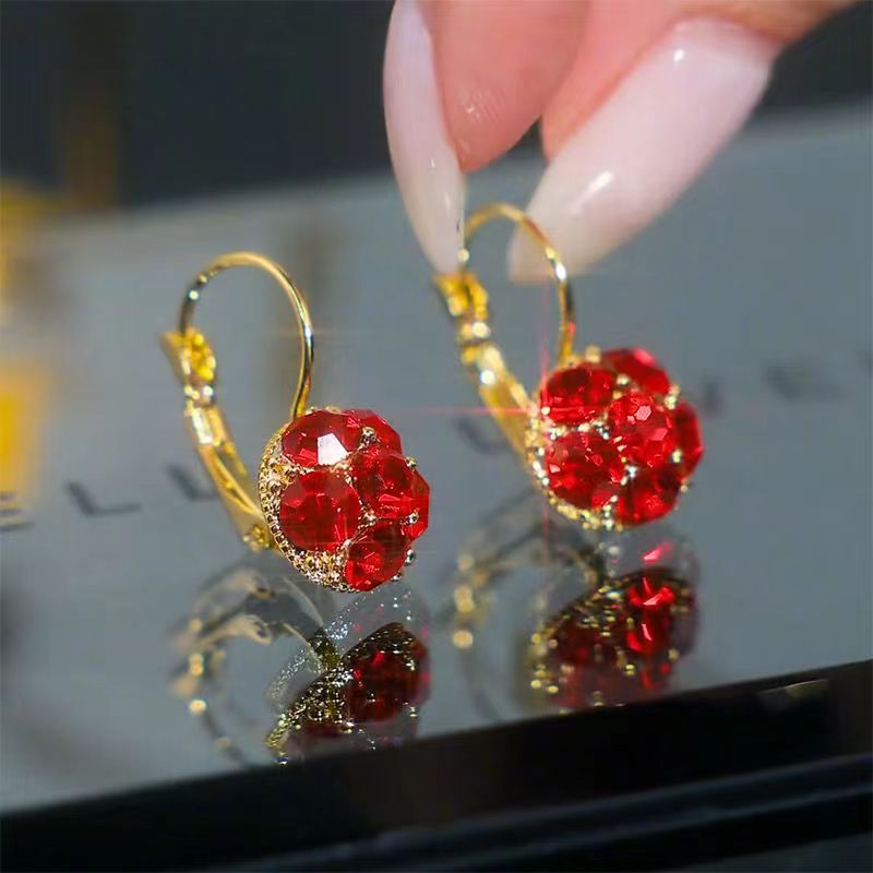 ✨️Boucles d'oreilles pendantes élégantes en forme de sphère de cristal