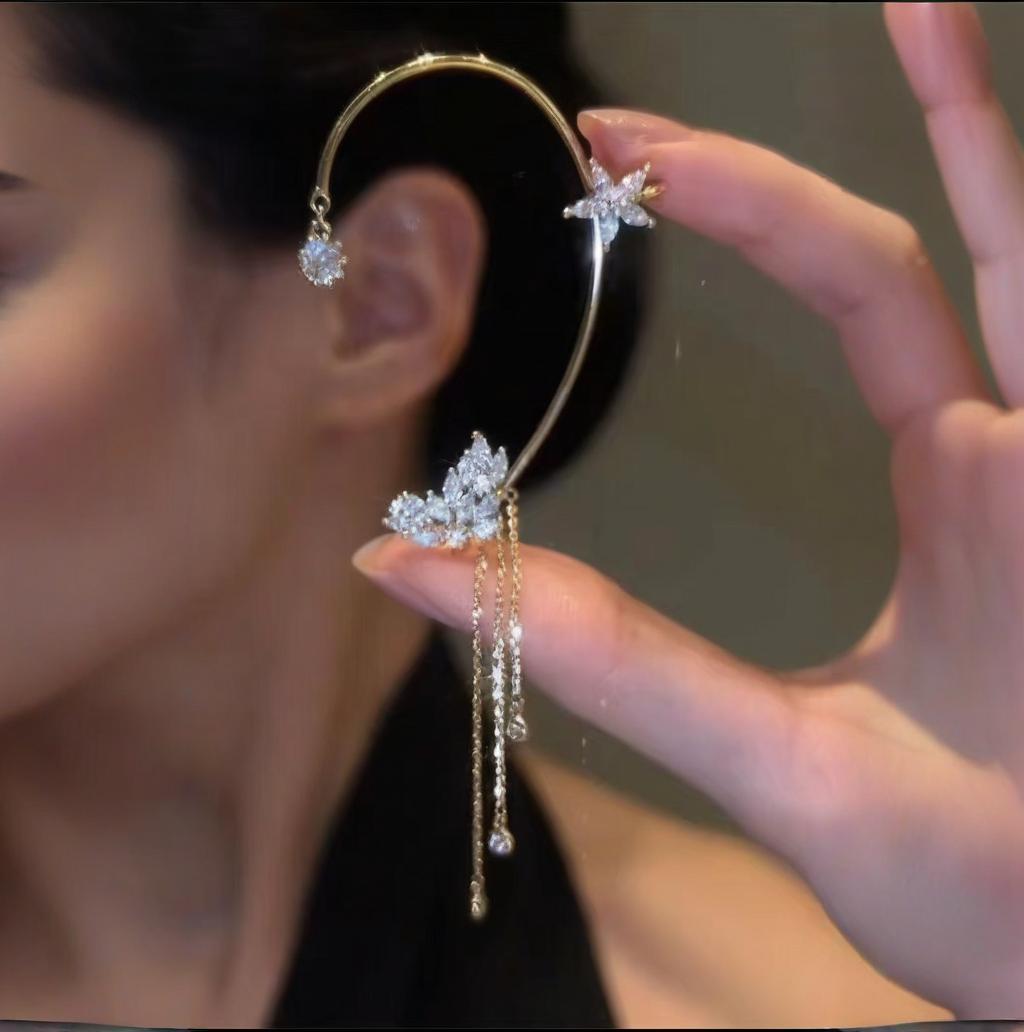 ✨Boucles d'oreilles élégantes en forme de papillon et de fleur avec glands