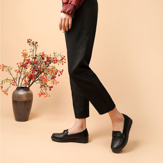 🐂Chaussures plates en cuir de vache à semelle souple pour femmes(🔥53 % de réduction)