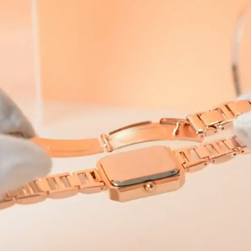 ✨50% de réduction✨2025 New Styles⌚Montre à quartz rectangulaire de luxe élégante pour femmes