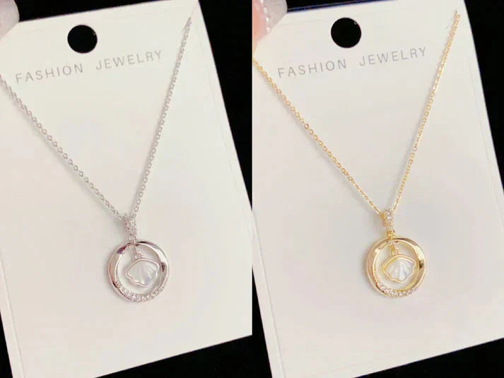 🌟 Charmant collier avec zircons en forme de cercle avec coquilles Saint-Jacques