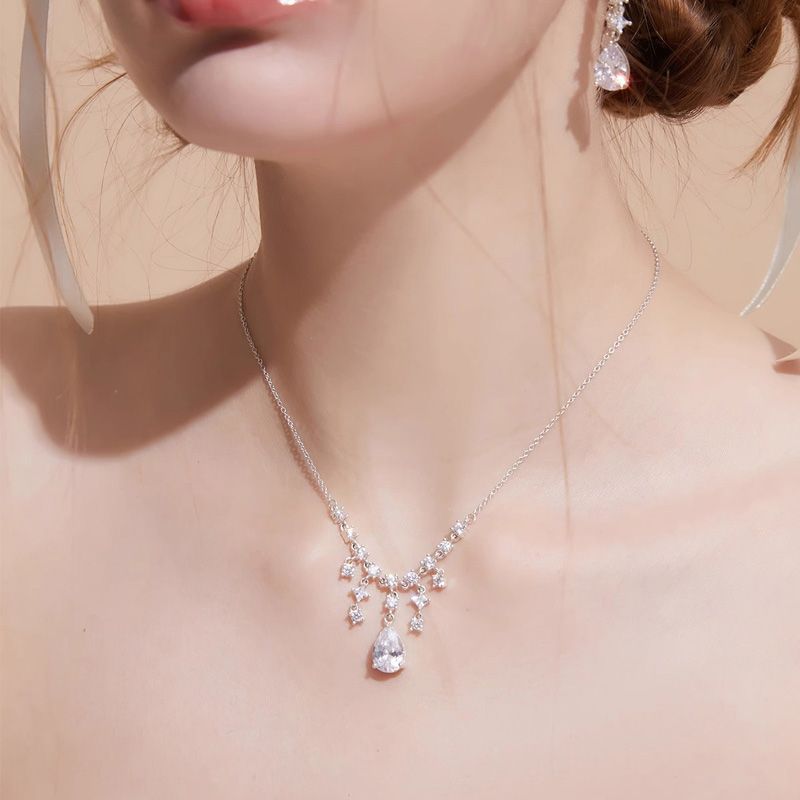 🎁Durée limitée - 50% de réduction📿Collier à pompon en zircon étincelant