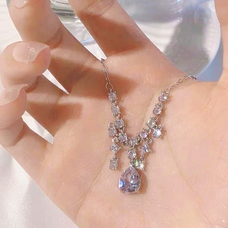 🎁Durée limitée - 50% de réduction📿Collier à pompon en zircon étincelant
