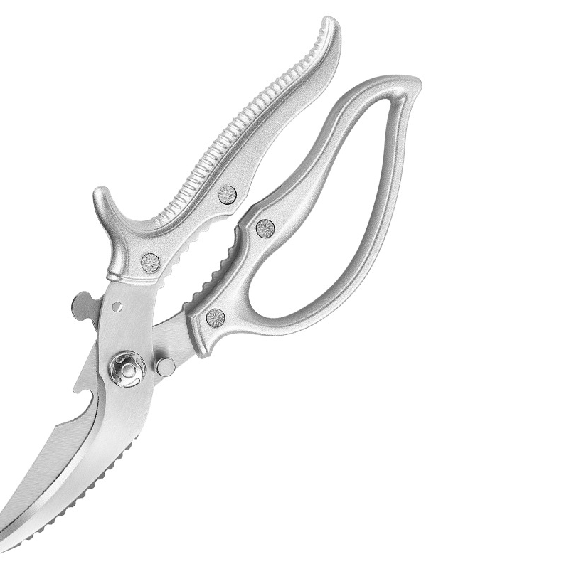 Ciseaux de cuisine multifonctions 🍗 Une lame, plusieurs usages : écailleur à poisson, casse-noix et ouvre-bouteille. Lames dentelées pour une prise en main antidérapante. Verrouillage de sécurité pour éviter les coupures. ✂️