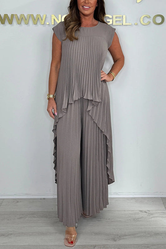 Ensemble haut midi irrégulier à manches courtes plissées et pantalon large à taille élastique