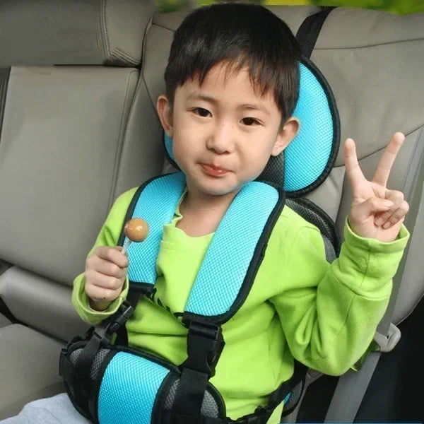 🚗 50% DE RÉDUCTION! 🧒 Siège Auto Portable pour Enfant – Léger (360 g), harnais 5 points & confort – Idéal pour les voyages et le quotidien ✨