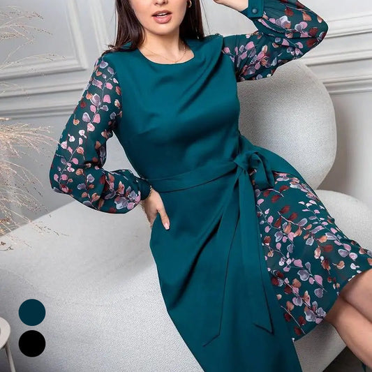 Robe élégante à manches longues pour femme avec détails imprimés