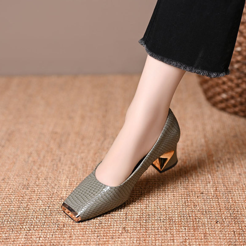 👠 Escarpins à talons carrés en imitation peau de serpent pour femmes – Bout carré, détail métallique et confort optimal toute la journée ✨
