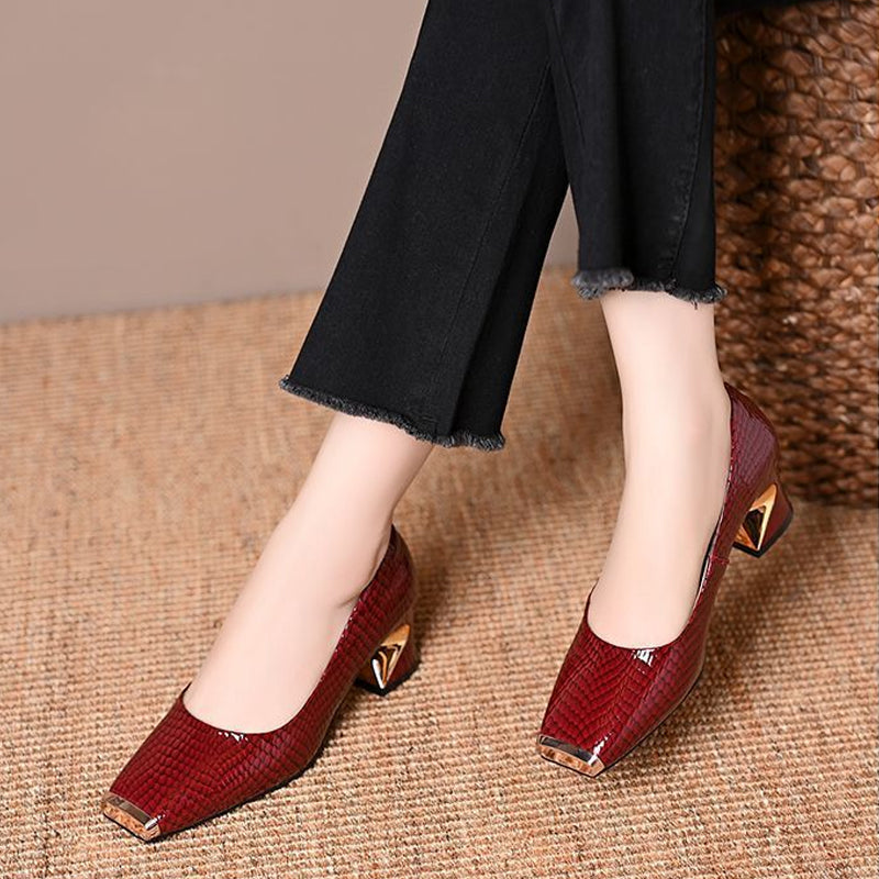 👠 Escarpins à talons carrés en imitation peau de serpent pour femmes – Bout carré, détail métallique et confort optimal toute la journée ✨