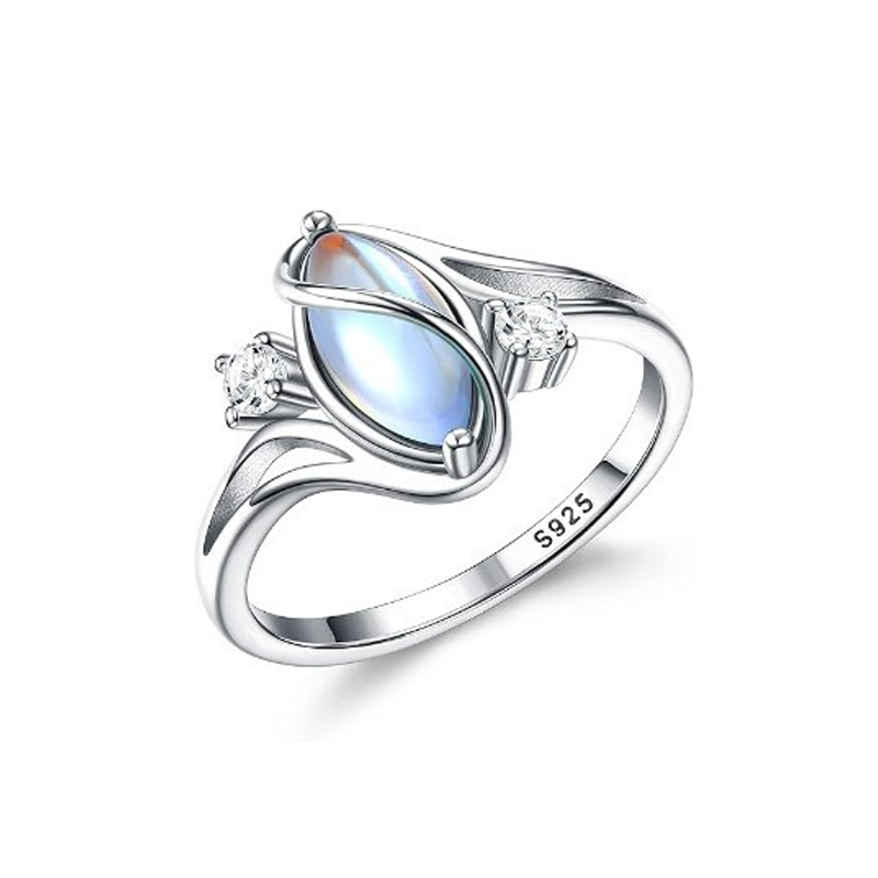 ✨💍60 % DE RÉDUCTION 🔥 Bague ovale géométrique en pierre de lune ornée de zirconiums cubiques – Mystique, étincelante et d'une élégance intemporelle ! 🌙✨