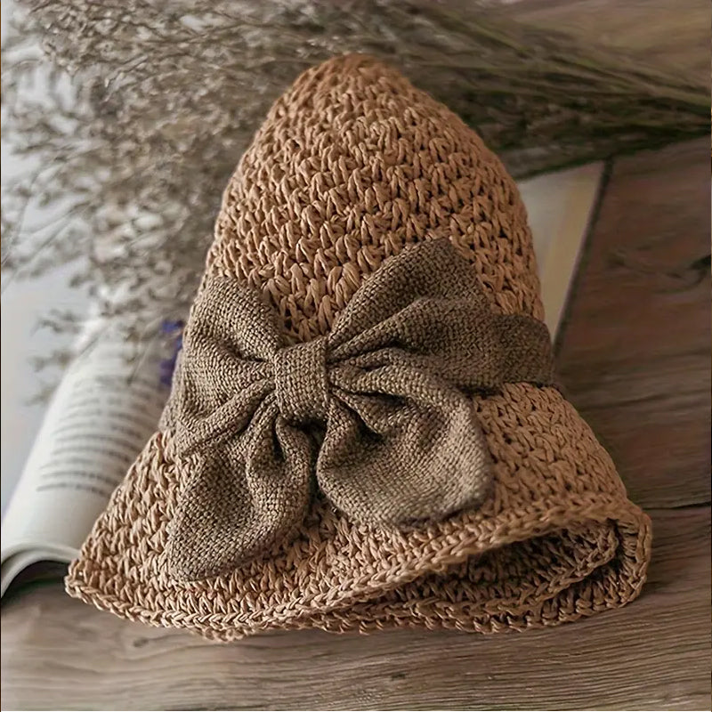 Chapeau de paille style français avec nœud 👒 — Tissage respirant, large bord ondulé, protection solaire et effet affinant pour le visage. Ajustable (ne s'envole pas !), pliable et facile à transporter 🌊