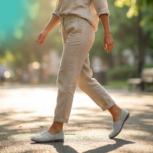 👟Chaussures décontractées respirantes en maille pour femmes✨ Maille respirante pour garder les pieds au frais et confortables ; semelle flexible en PVC, confortable pour les longues marches🚶