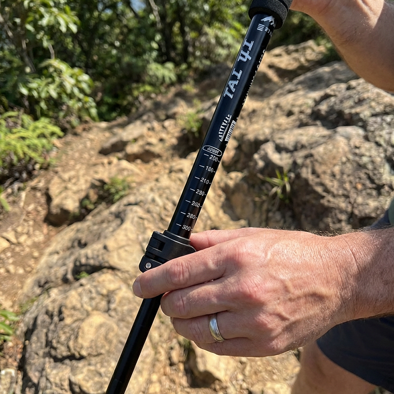 ⛰️ Offre spéciale « dernier jour » ! ✨ Bâton de randonnée réglable en alliage d'aluminium – Résistant, amortissant les chocs, léger 🌲