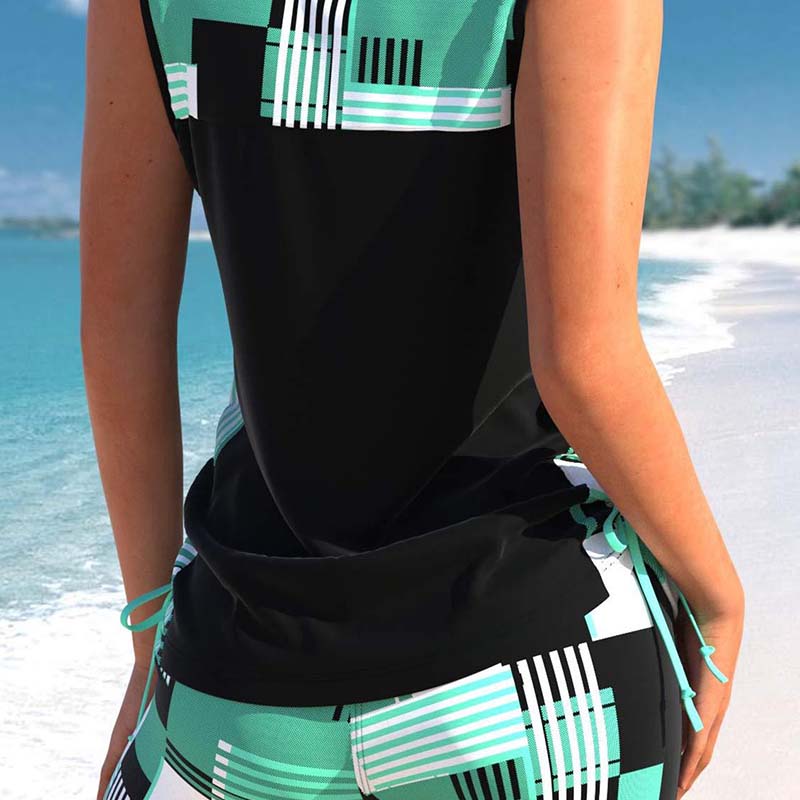 🏖️ 50 % DE RÉDUCTION ! ✨ Maillot de bain deux pièces au style sportif – Encolure croisée, shorty, séchage rapide 🏄‍♀️