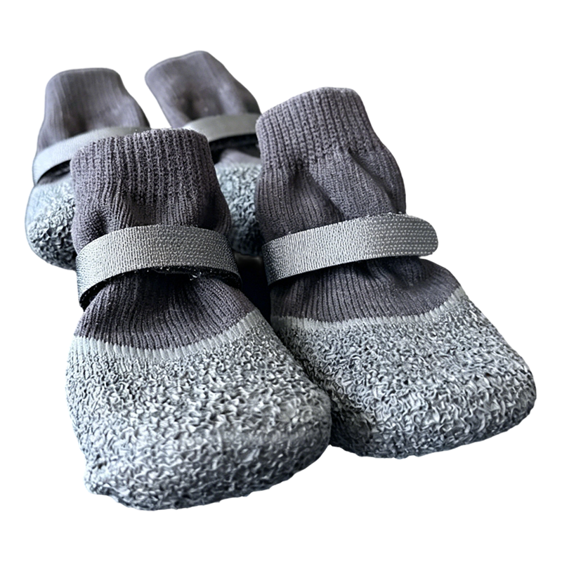 🐾 Chaussures imperméables et antidérapantes pour animaux de compagnie | Protection des pattes contre l'usure, la chaleur et le sel · Caoutchouc texturé antidérapant et anti-chute