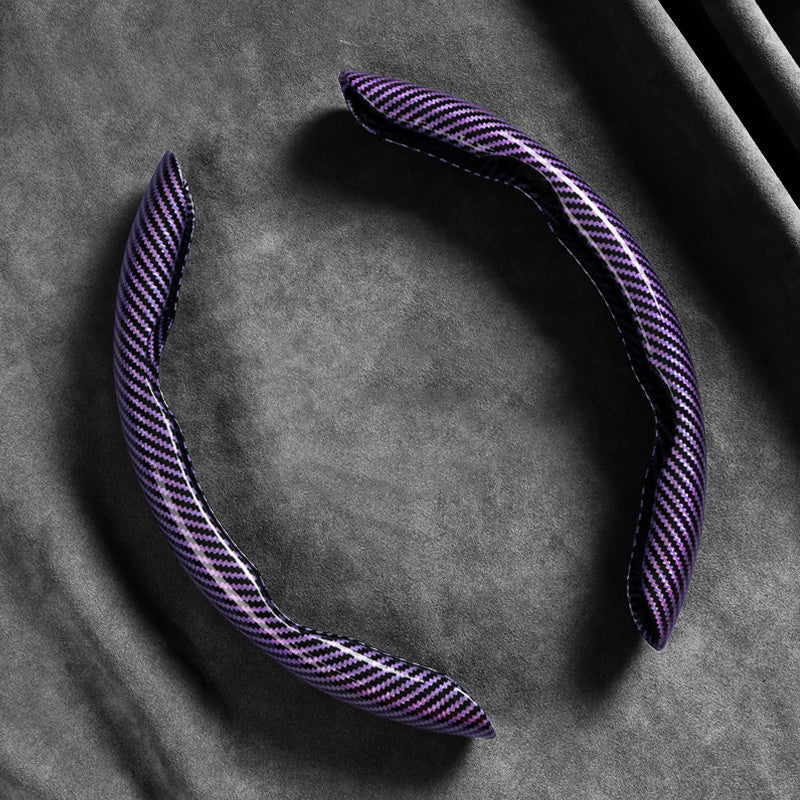 🏎️ 50% RABATT! 🎮 Universellt rattöverdrag i kolfiber – ergonomisk fjärilsdesign, halkskyddad och snabbmonterad – för bättre grepp och kontroll 🏁